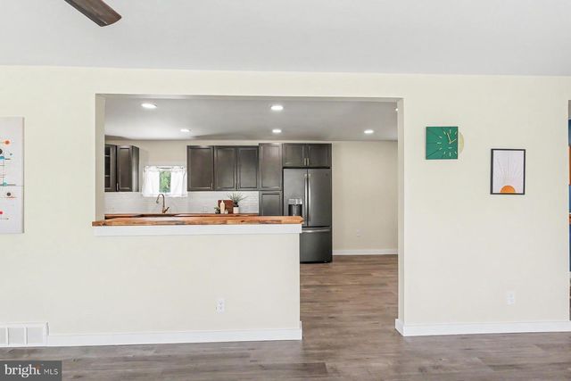 529 OLD YORK RD, New Cumberland, PA 17070