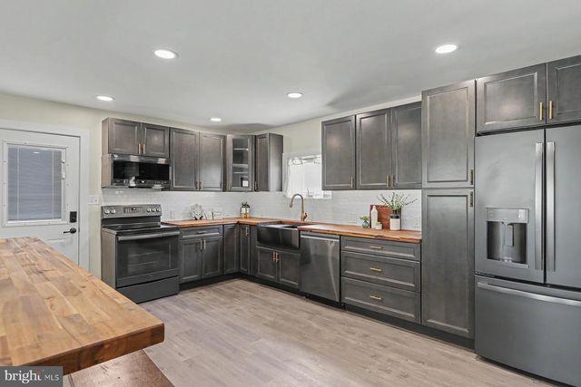 529 OLD YORK RD, New Cumberland, PA 17070