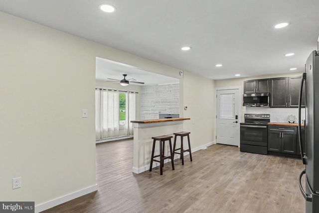 529 OLD YORK RD, New Cumberland, PA 17070