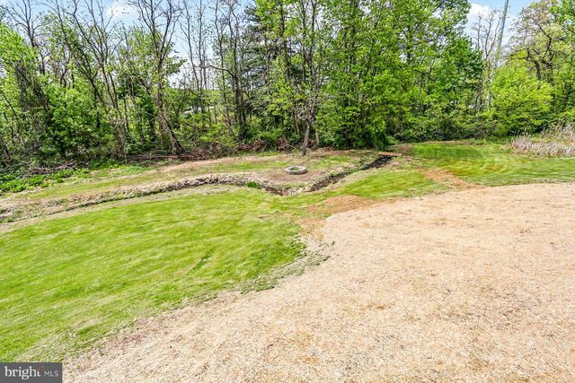529 OLD YORK RD, New Cumberland, PA 17070