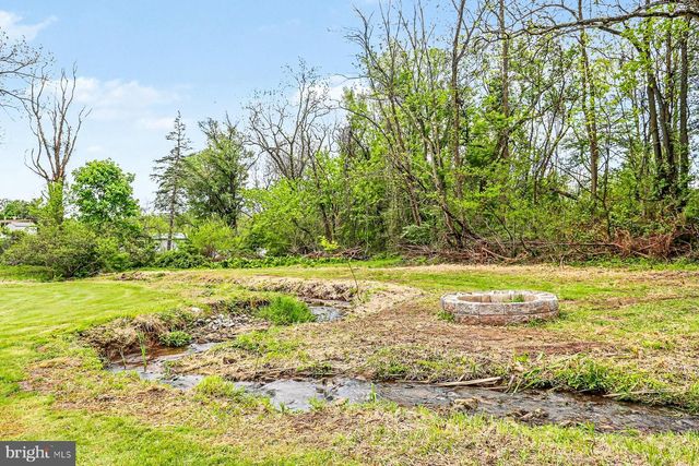 529 OLD YORK RD, New Cumberland, PA 17070