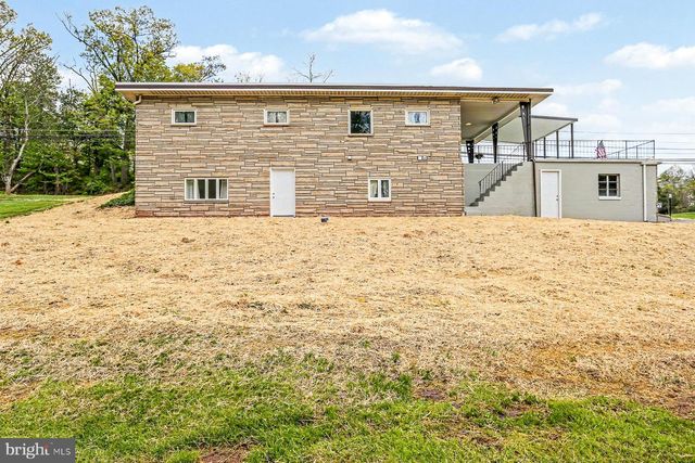 529 OLD YORK RD, New Cumberland, PA 17070