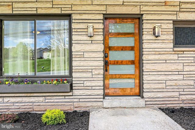 529 OLD YORK RD, New Cumberland, PA 17070