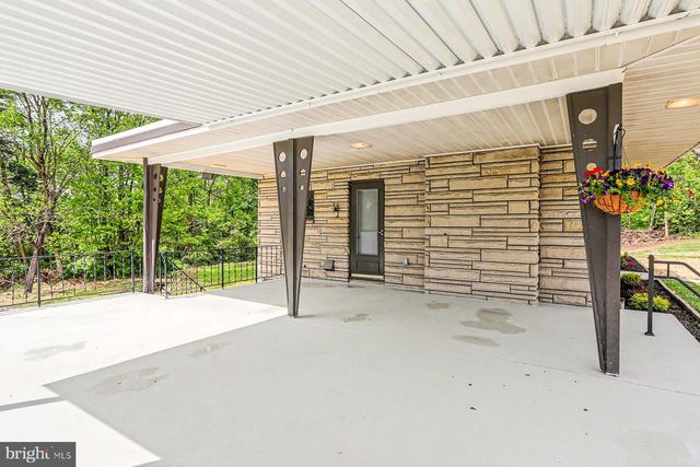 529 OLD YORK RD, New Cumberland, PA 17070