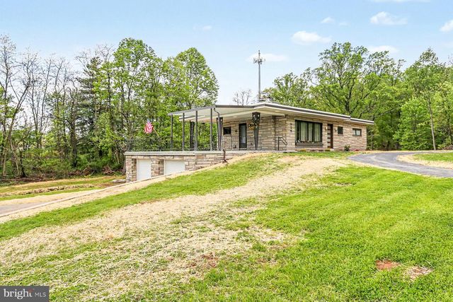 529 OLD YORK RD, New Cumberland, PA 17070