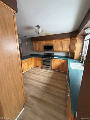 1778 Aberdeen Street, Canton, MI 48187