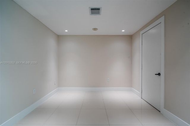 900 Biscayne Blvd 1707, Miami, FL 33132