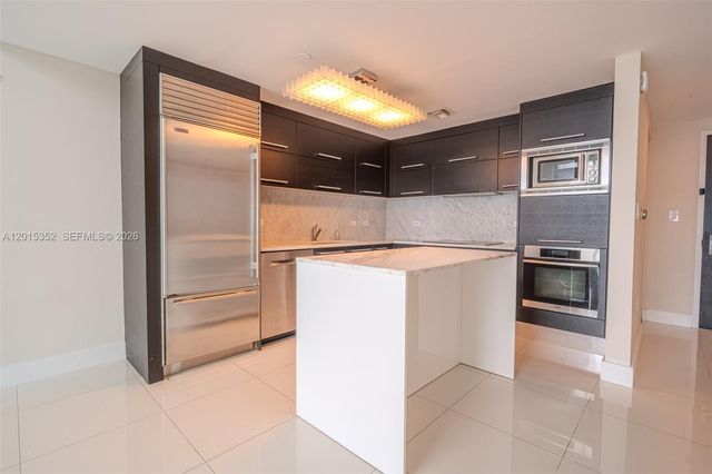 900 Biscayne Blvd 1707, Miami, FL 33132