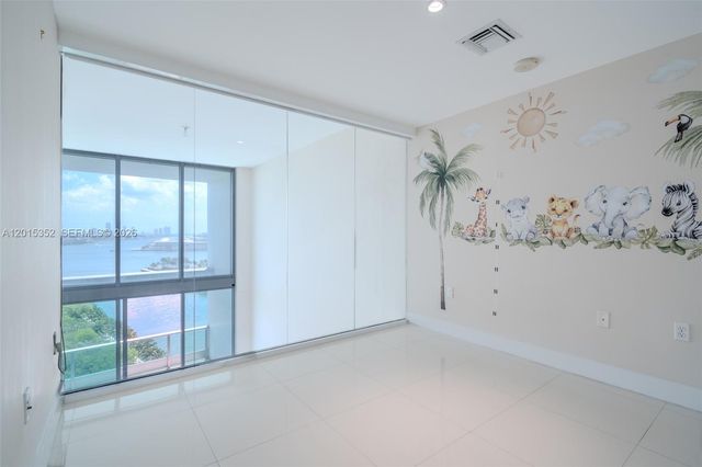 900 Biscayne Blvd 1707, Miami, FL 33132