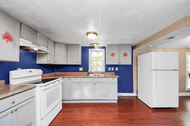 73 County Road 3401, Cleveland, TX 77327