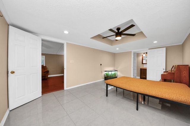73 County Road 3401, Cleveland, TX 77327
