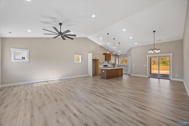 13927 Hatchie Lane, Athens, AL 35611