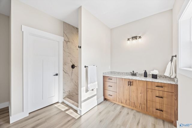 13927 Hatchie Lane, Athens, AL 35611