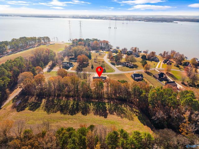 13927 Hatchie Lane, Athens, AL 35611