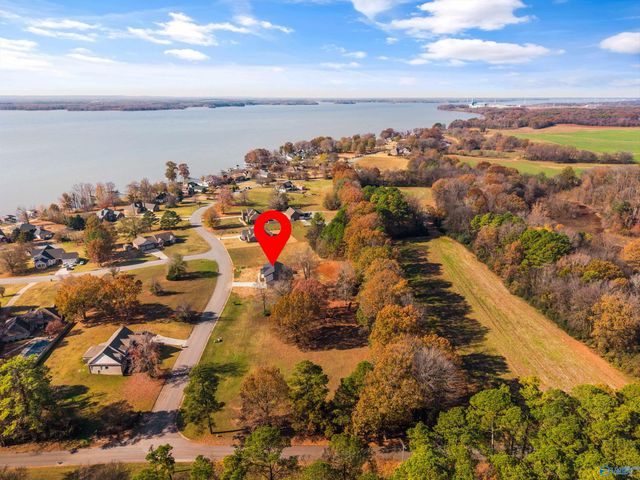 13927 Hatchie Lane, Athens, AL 35611