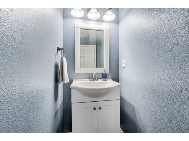 6253 Sw 183RD Ter, Beaverton, OR 97007