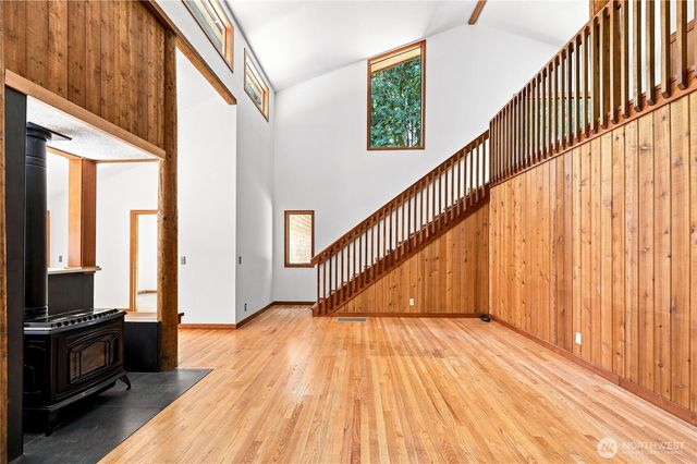 13193 N Madison Avenue NE, Bainbridge Island, WA 98110