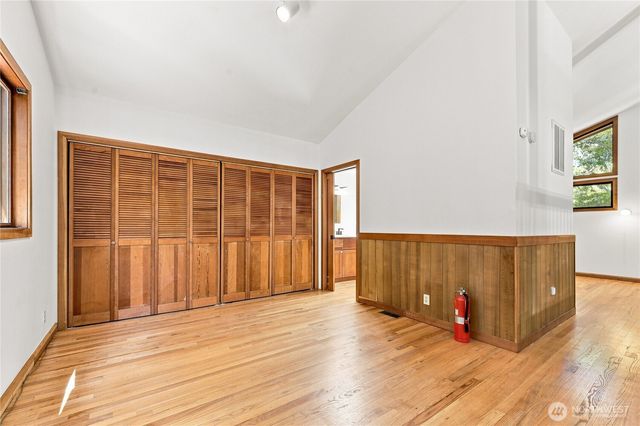 13193 N Madison Avenue NE, Bainbridge Island, WA 98110