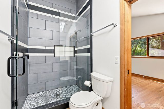 13193 N Madison Avenue NE, Bainbridge Island, WA 98110