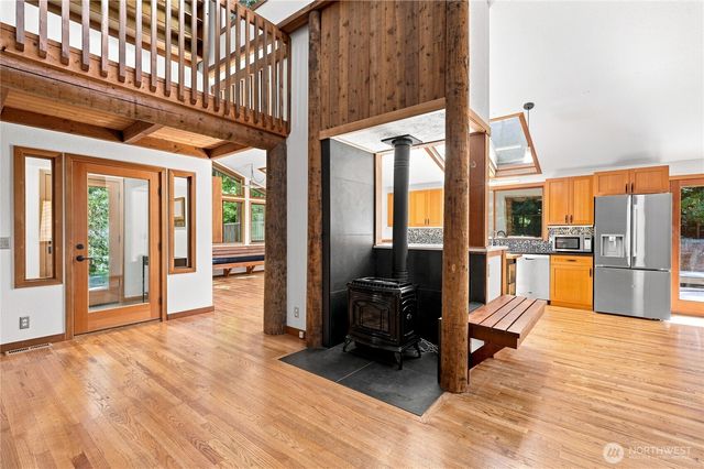 13193 N Madison Avenue NE, Bainbridge Island, WA 98110