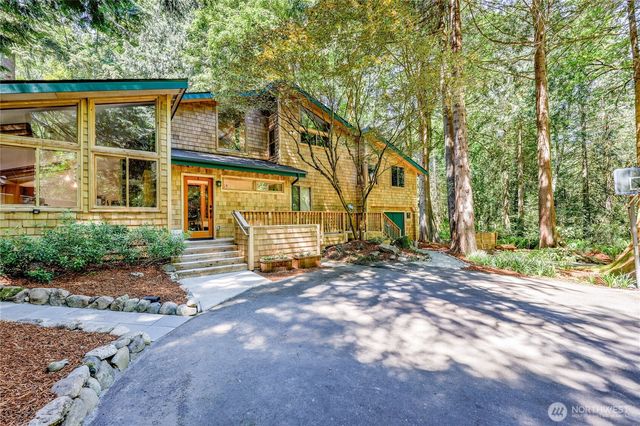 13193 N Madison Avenue NE, Bainbridge Island, WA 98110