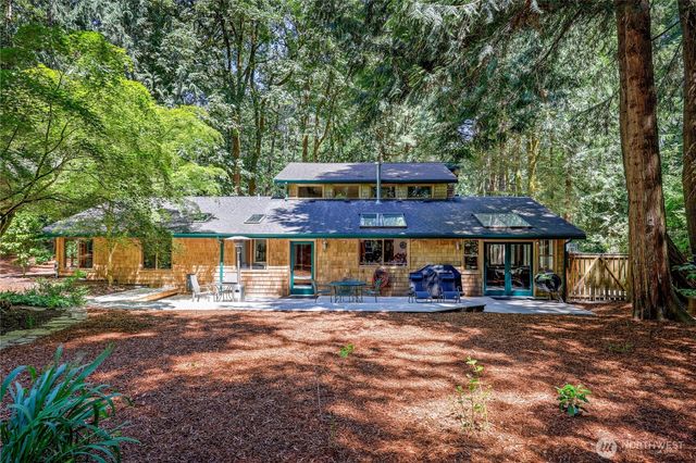 13193 N Madison Avenue NE, Bainbridge Island, WA 98110