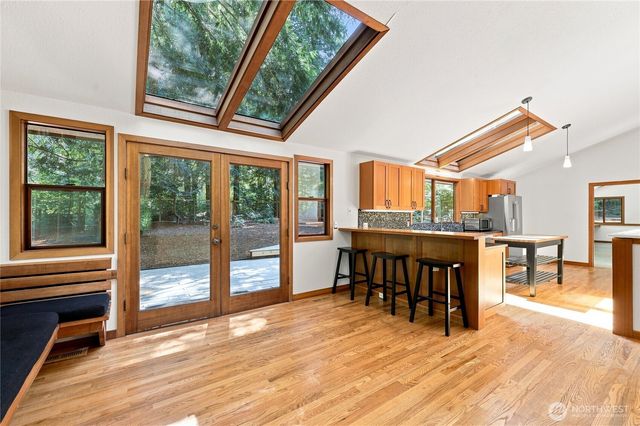 13193 N Madison Avenue NE, Bainbridge Island, WA 98110