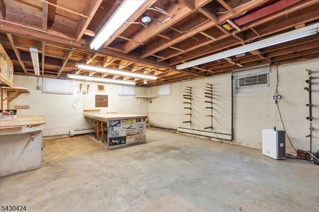 13 Harvard St, Summit City, NJ 07901