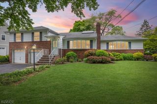 13 Harvard St, Summit City, NJ 07901