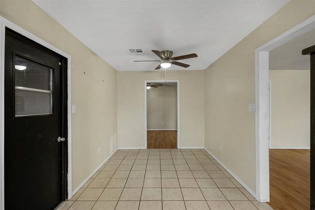 815 NW 49th St, Lawton, OK 73505