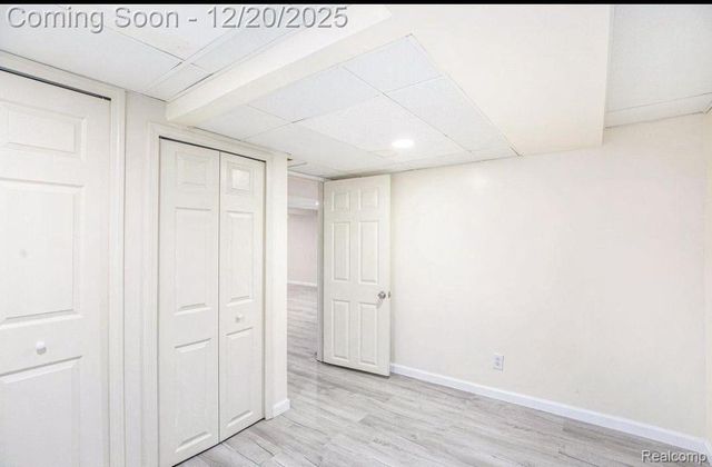 5055 Scarsdale Drive, Sterling Heights, MI 48310