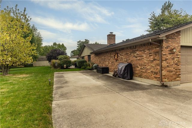 7184 Brantford Road, Butler Twp, OH 45414