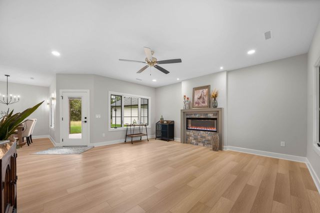 6134 N Hiebert Dr, Park City, KS 67219