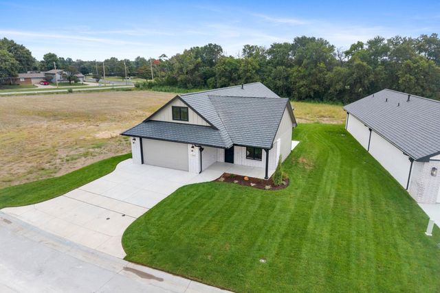 6134 N Hiebert Dr, Park City, KS 67219