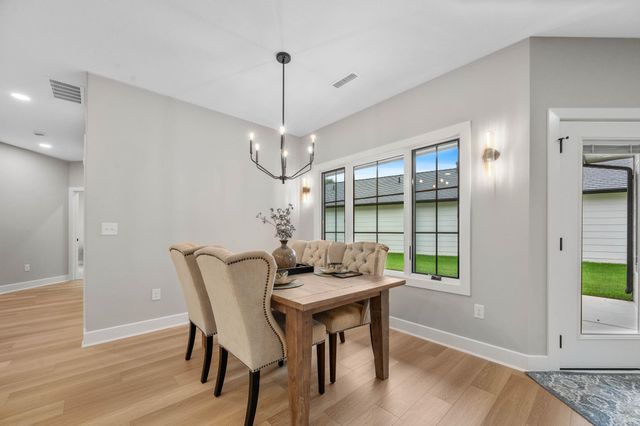 6134 N Hiebert Dr, Park City, KS 67219