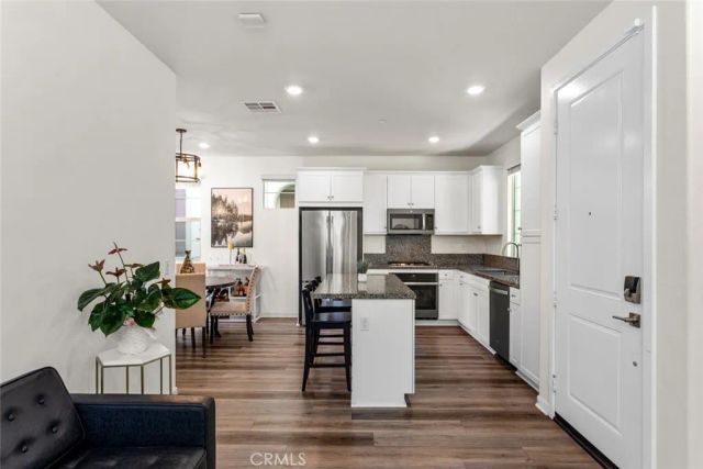 817 Cranberry Way, Upland, CA 91786
