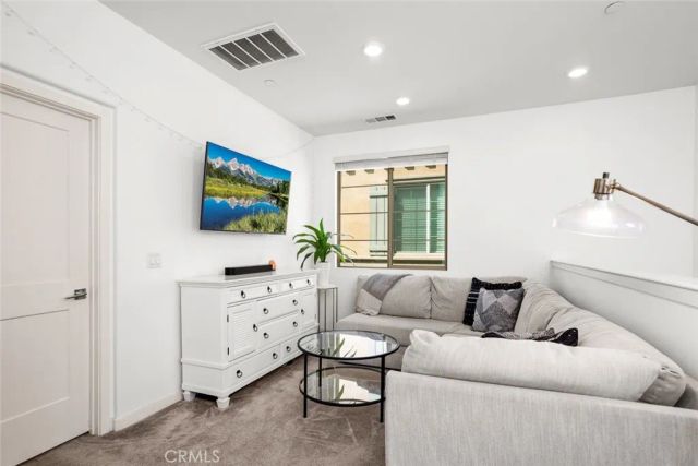 817 Cranberry Way, Upland, CA 91786