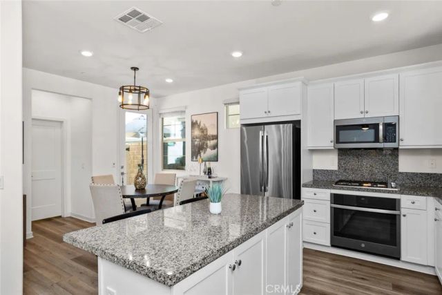 817 Cranberry Way, Upland, CA 91786