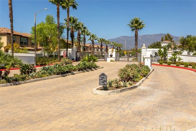 817 Cranberry Way, Upland, CA 91786