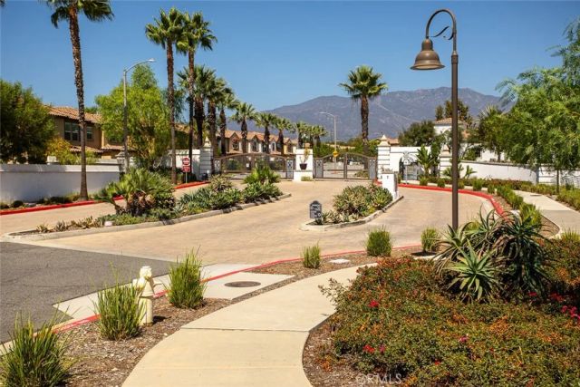 817 Cranberry Way, Upland, CA 91786