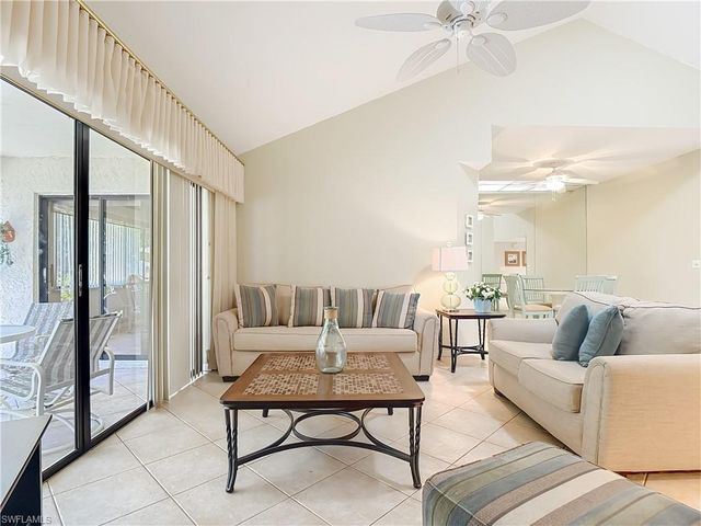 6072 Forest Villas CIR, Fort Myers, FL 33908