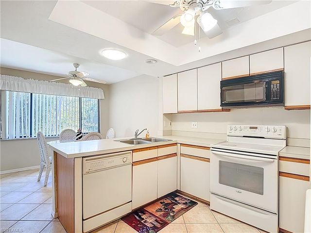 6072 Forest Villas CIR, Fort Myers, FL 33908