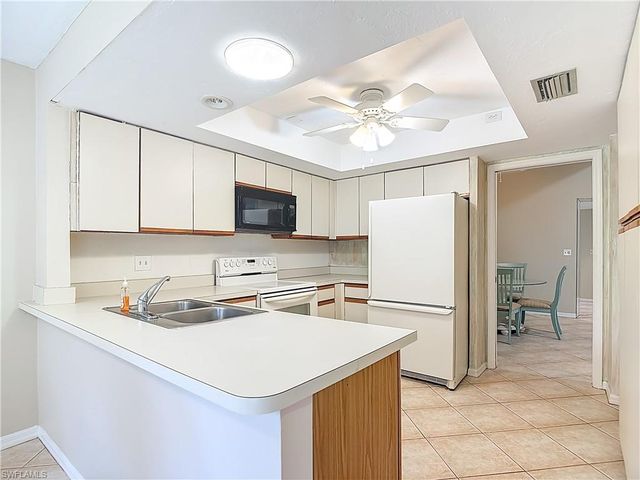 6072 Forest Villas CIR, Fort Myers, FL 33908