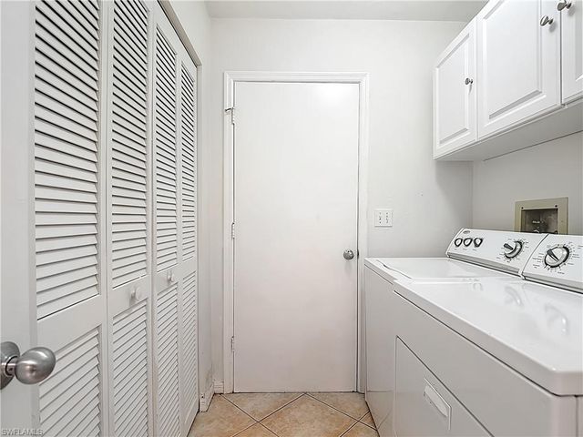 6072 Forest Villas CIR, Fort Myers, FL 33908