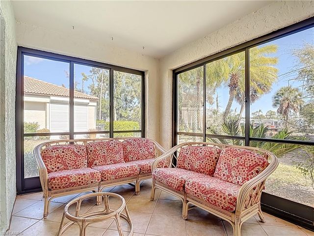 6072 Forest Villas CIR, Fort Myers, FL 33908