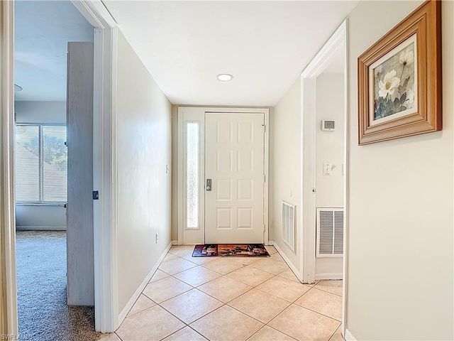 6072 Forest Villas CIR, Fort Myers, FL 33908