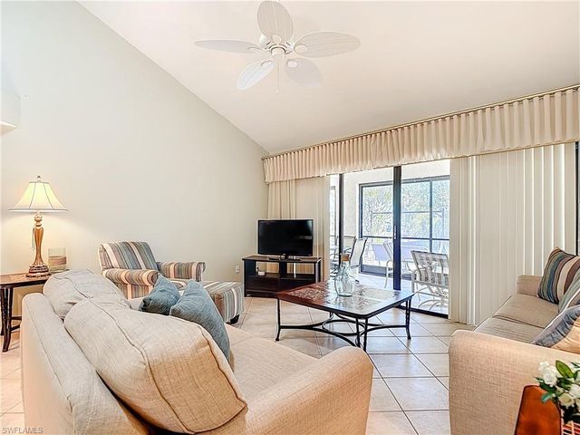 6072 Forest Villas CIR, Fort Myers, FL 33908