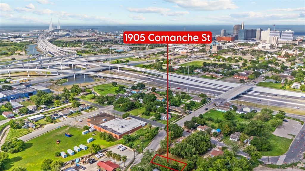 1905 Comanche St, Corpus Christi, TX 78408 — exterior