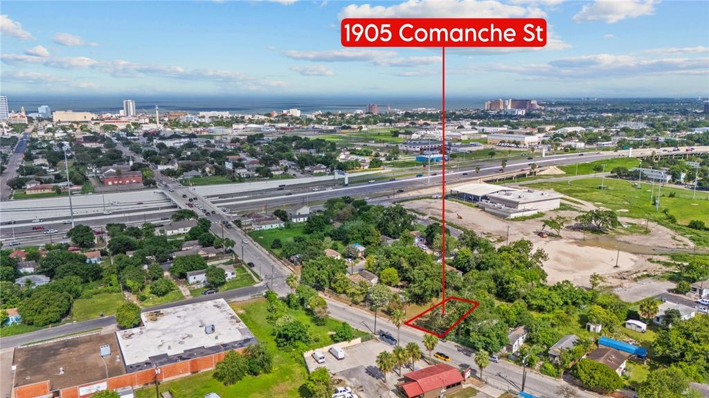 1905 Comanche St, Corpus Christi, TX 78408 — photo 2