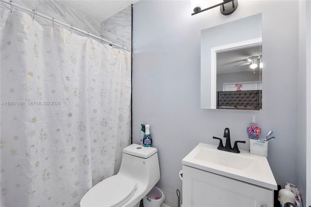 6320 Sherman St, Hollywood, FL 33024